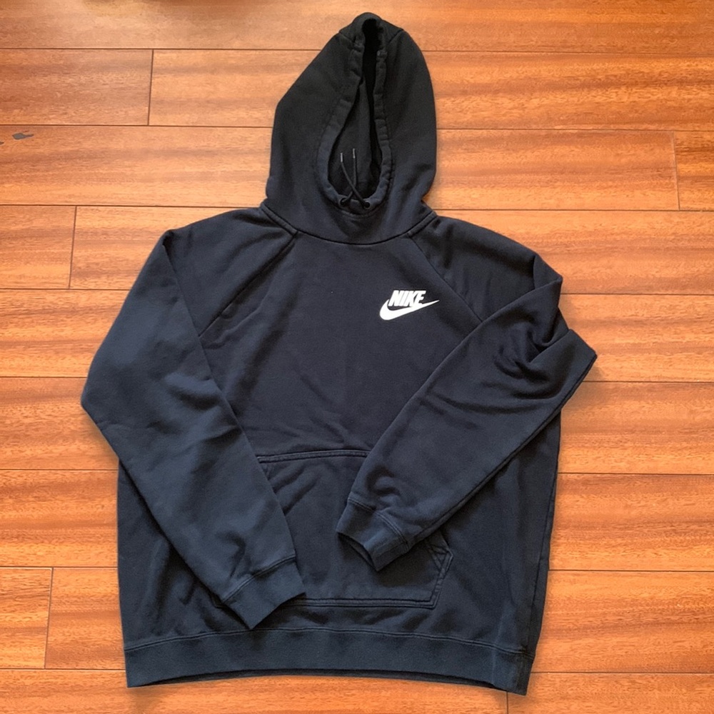 Nike Essential Hoodie | Black